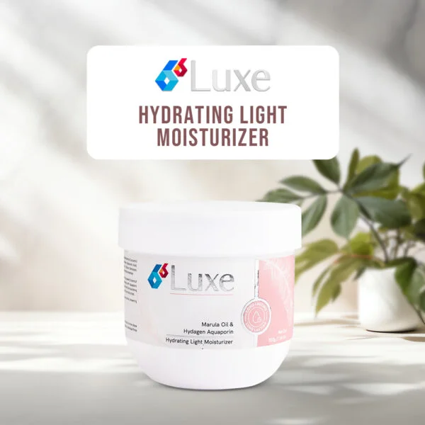 Hydrating Light Moisturizer detail